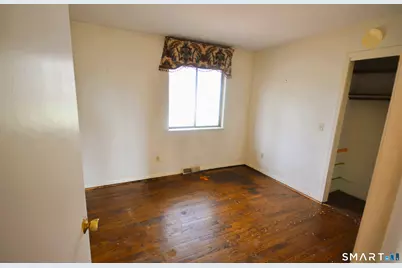 215 Saxonwood Road, Fairfield, CT 06824 - Photo 7