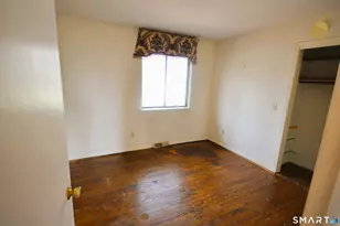 215 Saxonwood Rd, Fairfield, CT 06824 - Photo 7