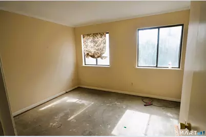 215 Saxonwood Road, Fairfield, CT 06824 - Photo 19