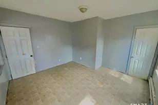 161 Washington St, New Britain, CT 06051 - Photo 9