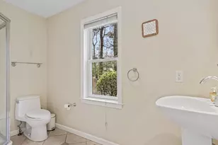 7 Mcguire Rd, Trumbull, CT 06611 - Photo 17