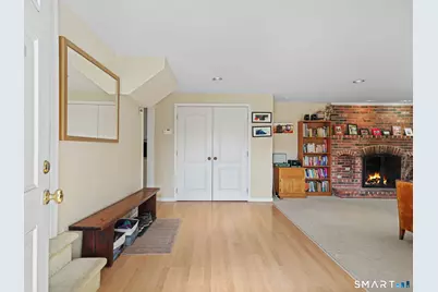 7 McGuire Road, Trumbull, CT 06611 - Photo 5