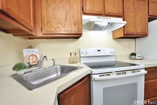 3 Concorde Way, Windsor Locks, CT 06096 - Photo 15