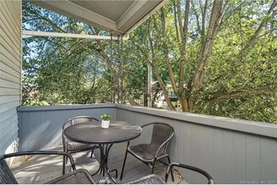 6 Barnett Street, New Haven, CT 06515 - Photo 5