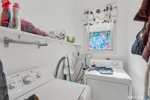 6 Barnett St, New Haven, CT 06515 - Photo 9