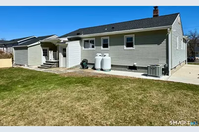 13 Karen Road, Danbury, CT 06811 - Photo 21