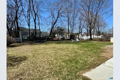 13 Karen Road, Danbury, CT 06811 - Photo 23