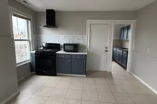 168 Lloyd St, New Haven, CT 06511 - Photo 1