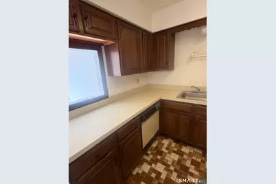 335 Glendale Avenue #G11, Bridgeport, CT 06606 - Photo 11