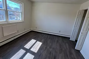 70 McKinley Ave, Bridgeport, CT 06606 - Photo 3