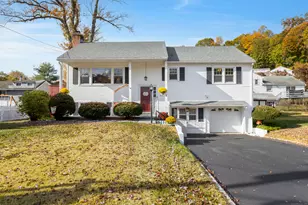 7 Lycett Ct, Norwalk, CT 06851 - Photo 27