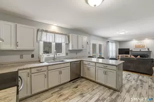 52 Grieb Trail, Wallingford, CT 06492 - Photo 9