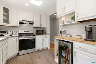 37 Farnham Rd, South Windsor, CT 06074 - Photo 17