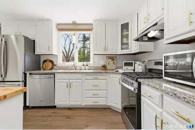 37 Farnham Road, South Windsor, CT 06074 - Photo 19