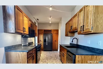 34-36 Charter Oak Place #4, Hartford, CT 06106 - Photo 11