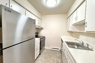 24 Ferris Ave, Norwalk, CT 06854 - Photo 1