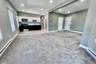 5 Providence St, Putnam, CT 06260 - Photo 3