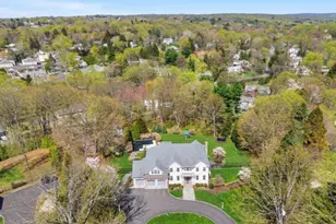 127 Field Rock Rd, Fairfield, CT 06890 - Photo 5