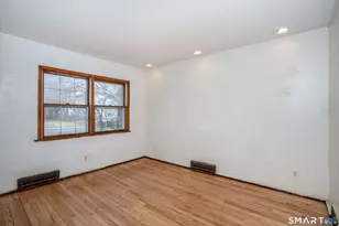 133 Sisson St, East Hartford, CT 06118 - Photo 11