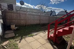 365 Remington St, Bridgeport, CT 06610 - Photo 11