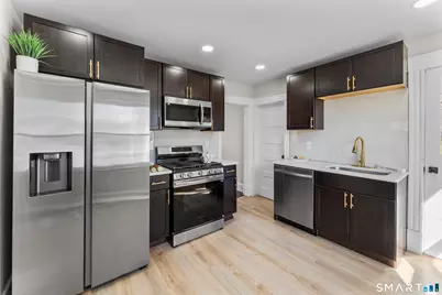 30 Oakwood Street, East Hartford, CT 06108 - Photo 5