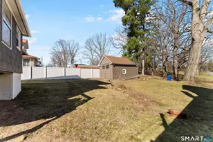 30 Oakwood St, East Hartford, CT 06108 - Photo 25