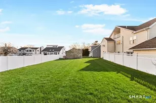 115 Washington Pkwy, Stratford, CT 06615 - Photo 5