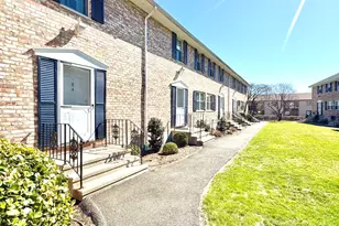 39 Woodway Rd, Stamford, CT 06907 - Photo 7