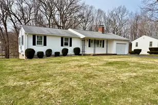 45 Westbrook Dr, Waterbury, CT 06705 - Photo 3