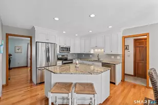 112 Wood's Edge Ct, Berlin, CT 06037 - Photo 5