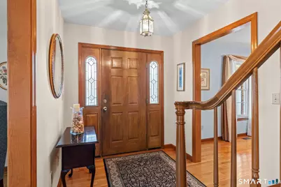 112 Woodsedge Court, Berlin, CT 06037 - Photo 3