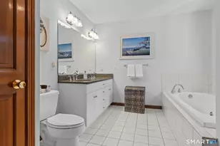 112 Wood's Edge Ct, Berlin, CT 06037 - Photo 17