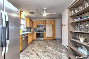 4 Fairview Rd, Woodbridge, CT 06525 - Photo 9