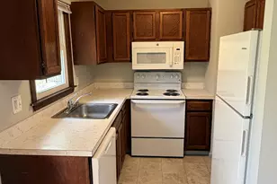 195 Wall St, Hebron, CT 06248 - Photo 3