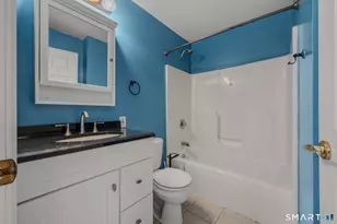 106 Oakwood Rd, East Lyme, CT 06357 - Photo 25