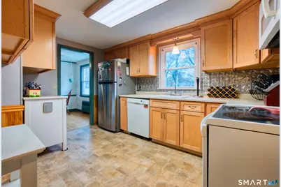 45 Doane Street, Manchester, CT 06042 - Photo 7