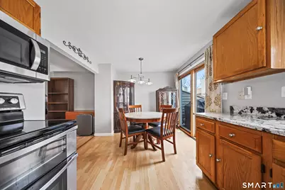 111 Mallane Lane #14B, Naugatuck, CT 06770 - Photo 9