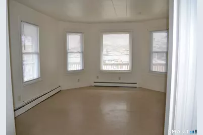 835 Bank Street, New London, CT 06320 - Photo 3