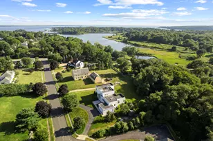 45 Brookview Ct, Groton, CT 06340 - Photo 3