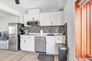 44 Woodlawn Terrace, Meriden, CT 06450 - Photo 29