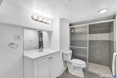 44 Woodlawn Terrace, Meriden, CT 06450 - Photo 23