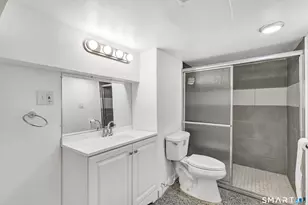 44 Woodlawn Terrace, Meriden, CT 06450 - Photo 23