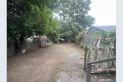 270 East Avenue, Bridgeport, CT 06610 - Photo 19