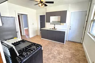 70 Monroe St, New Britain, CT 06051 - Photo 3