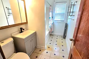 70 Monroe St, New Britain, CT 06051 - Photo 9