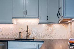 233 Shagbark Dr, Derby, CT 06418 - Photo 9