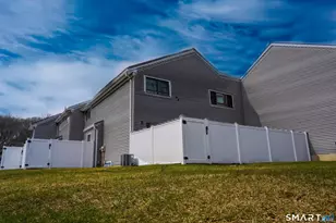 233 Shagbark Dr, Derby, CT 06418 - Photo 23