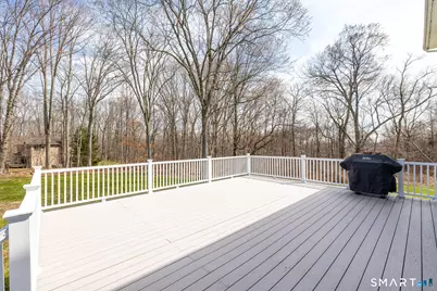 33 Valerie Court, Hamden, CT 06514 - Photo 31