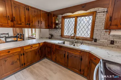 113 West High Street, East Hampton, CT 06424 - Photo 11