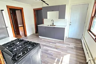 70 Monroe St, New Britain, CT 06051 - Photo 3